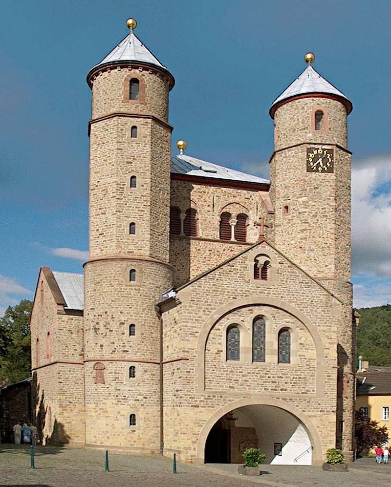 Stiftskirche St. Chrysanthus und Daria