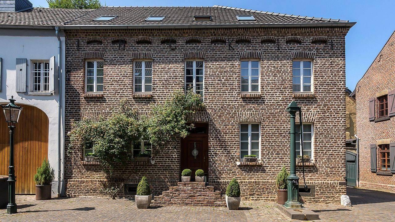 Hofanlage auf der Hauptstraße 76
