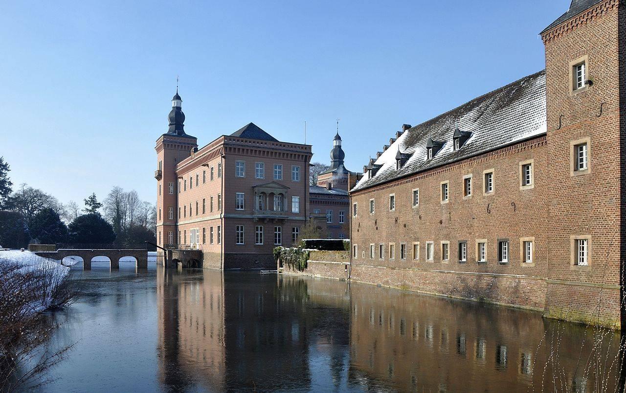 Blick auf Schloss Gracht in Erftstadt-Liblar