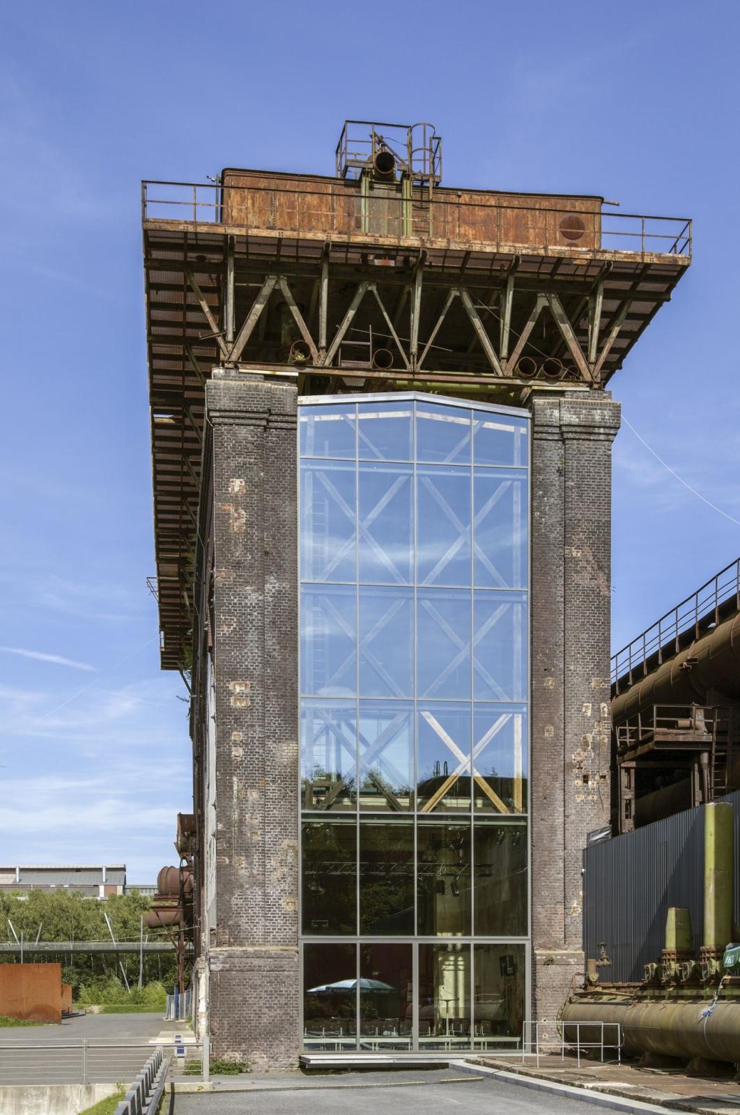 Dampfgebläsehaus an der Jahrhunderthalle