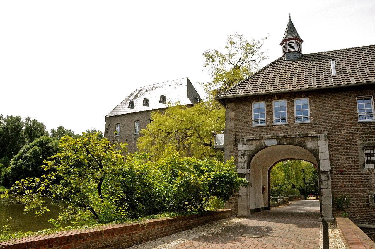 Tordurchfahrt der inneren Vorburg
