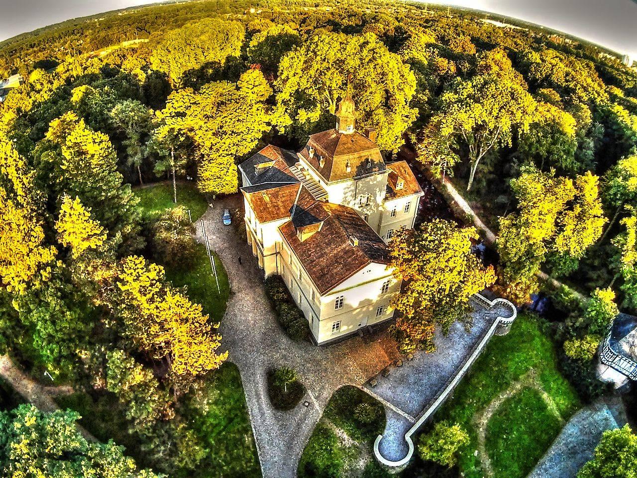 Luftbild von Schloss Eller