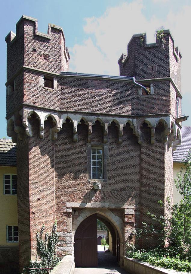 Landesburg Lechenich, Zugangstor