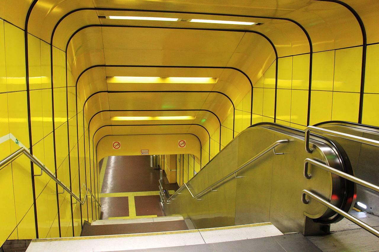U-Bahn Station Heussallee/Museumsmeile, Zugang