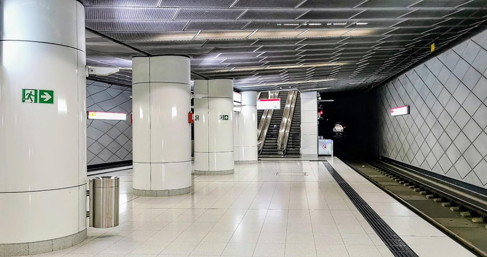 Heinrich-Heine-Allee, Bahnsteig dritte Ebene
