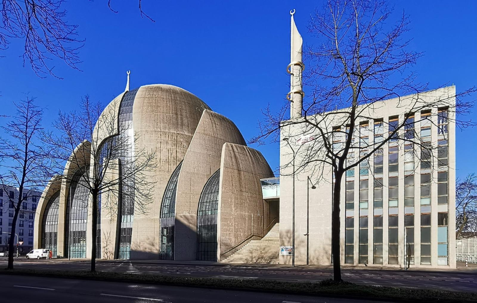 Zentralmoschee Köln Straßenansicht