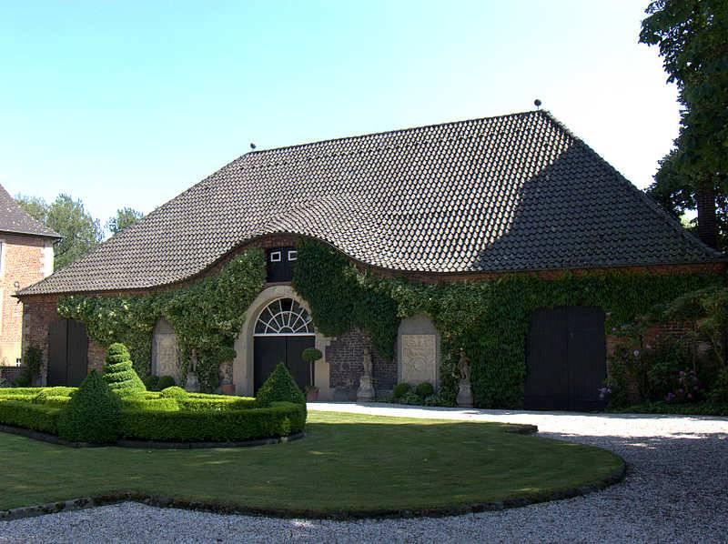 Schloss Sandfort, Wirtschaftsgebäude