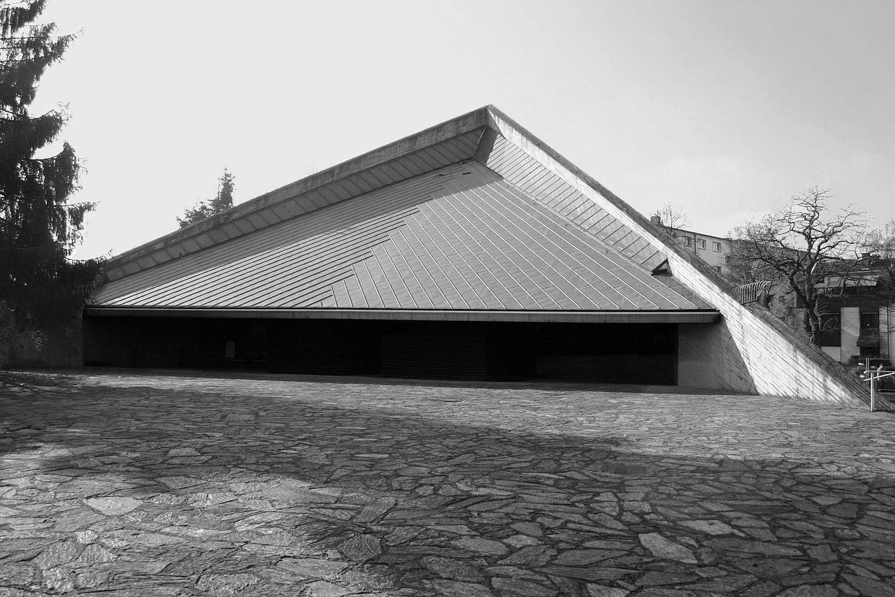 Außenansicht Auferstehungskirche Köln-Buchforst