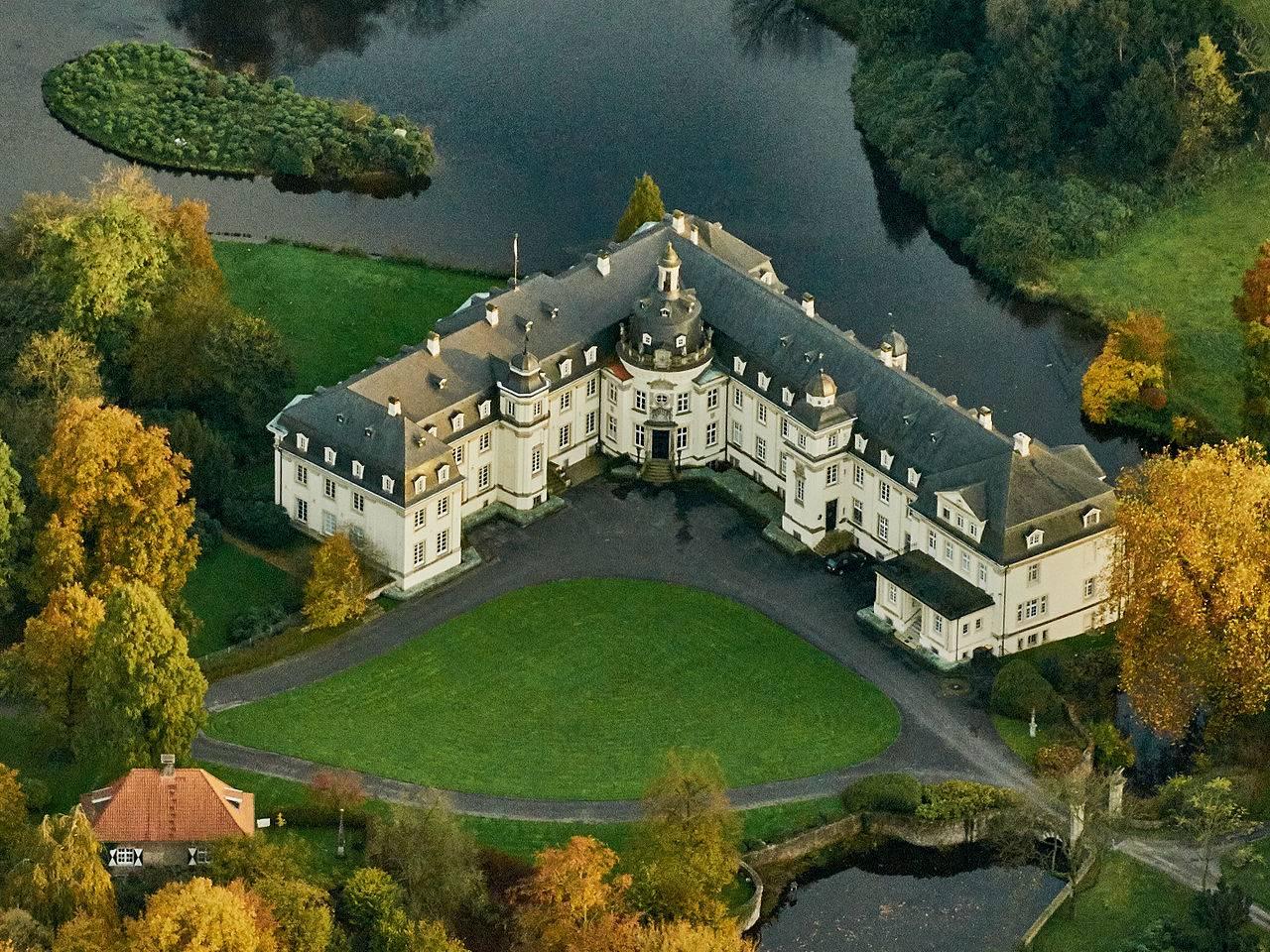 Luftbild Schloss