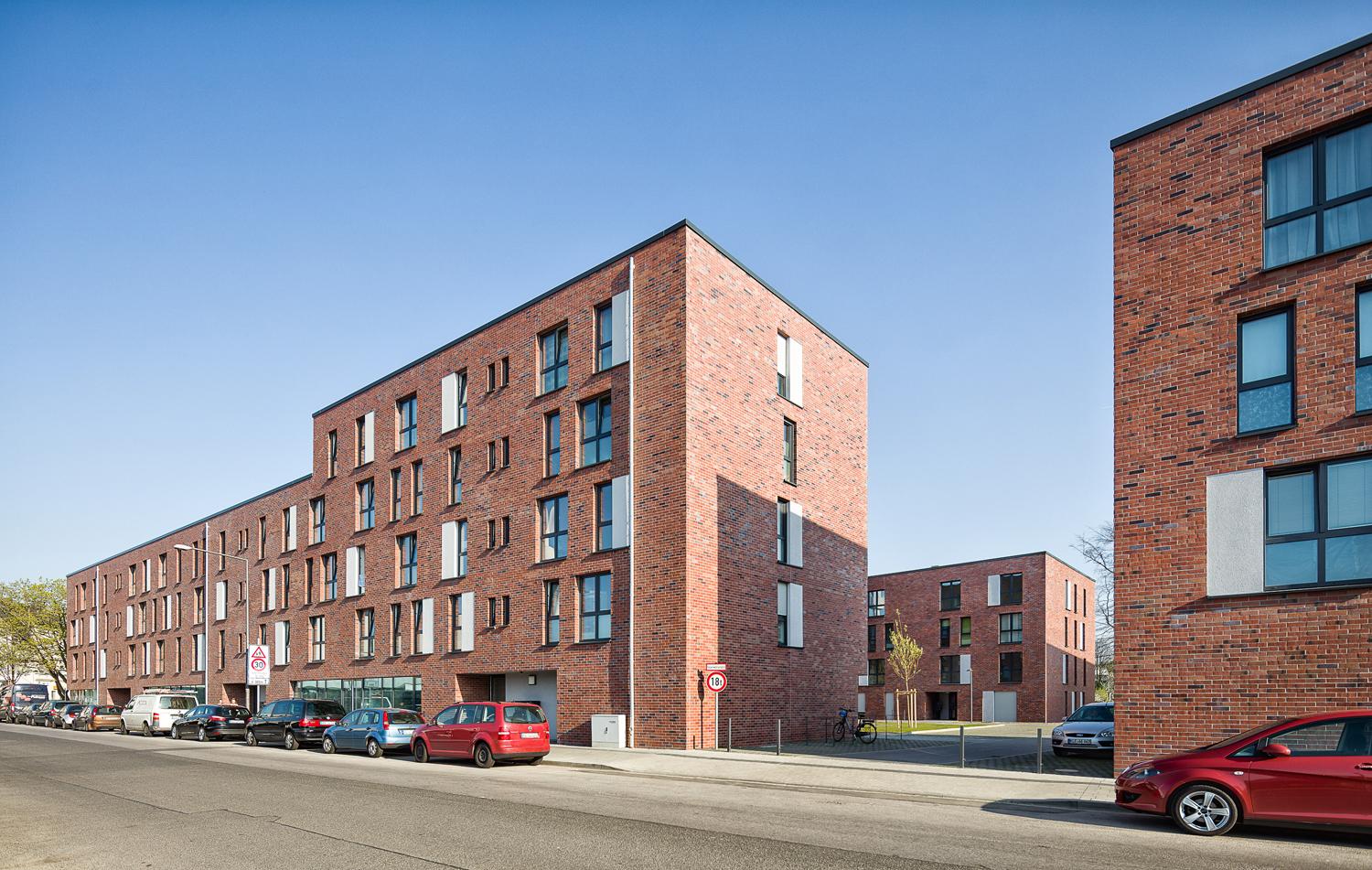 Straßenansicht der Wohnhäuser