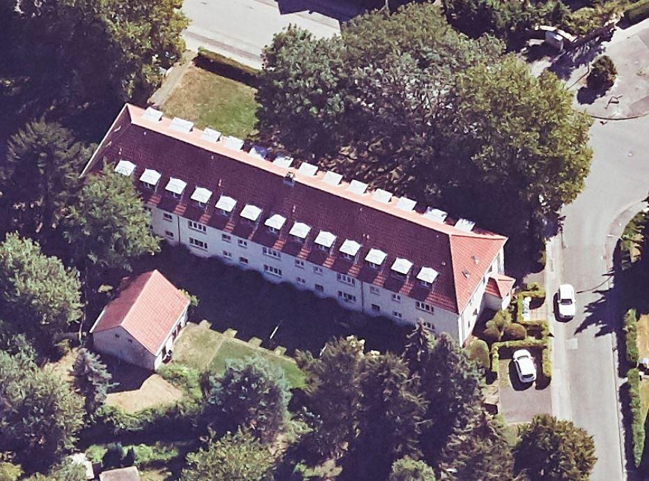 Schrägluftbild von Westen, Zeilenbau in der Siedlung Fine Frau 