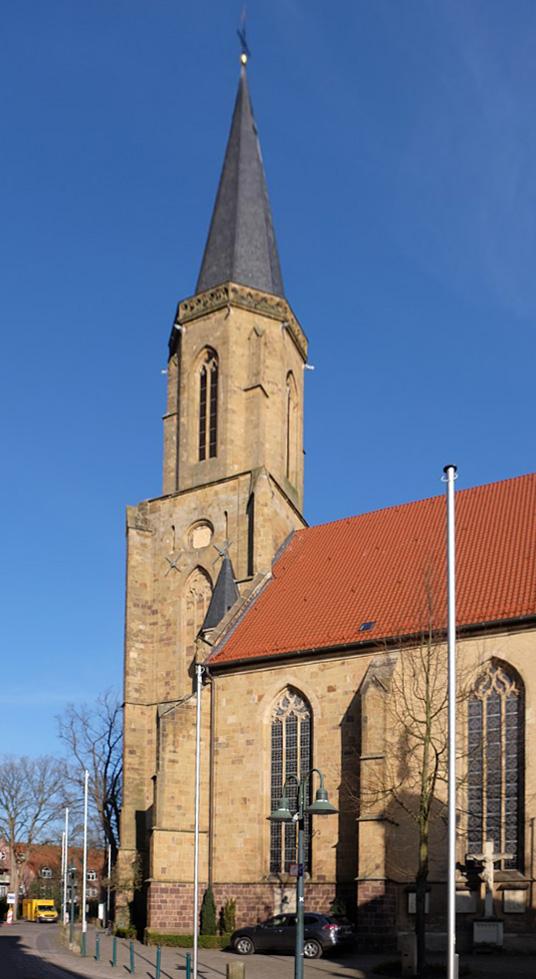Glockenturm von St. Clemens von Süden