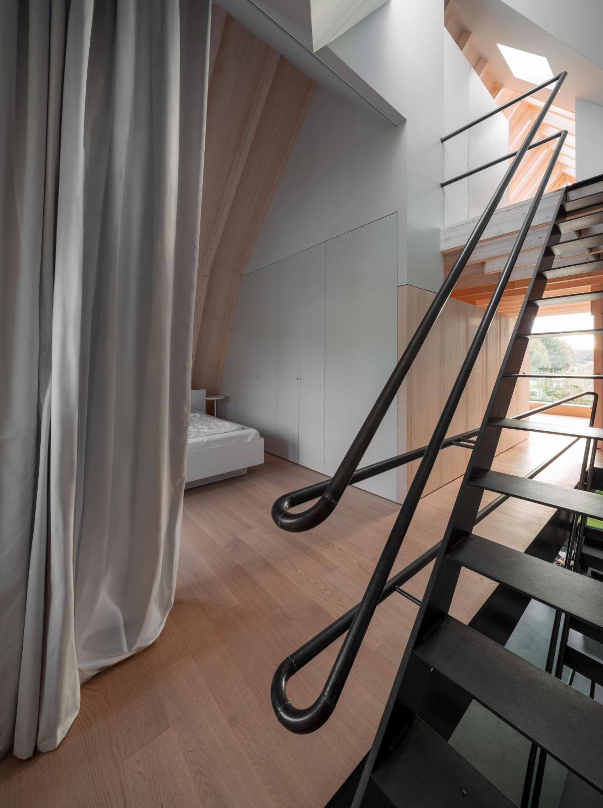 Obergeschoss, Schlafzimmer, offene Treppe