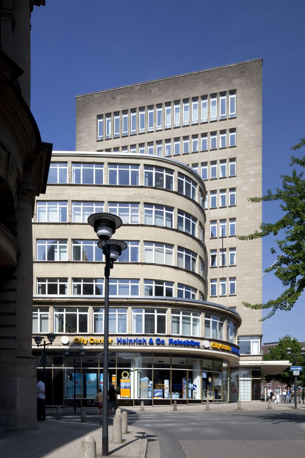 Deutschlandhaus von Westen