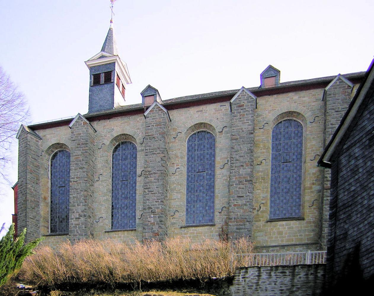 St. Antonius, Seitenansicht von Norden