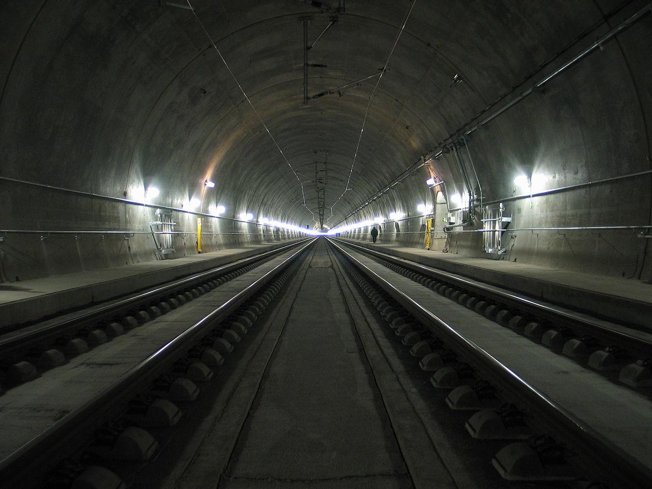Blick durch den Tunnel