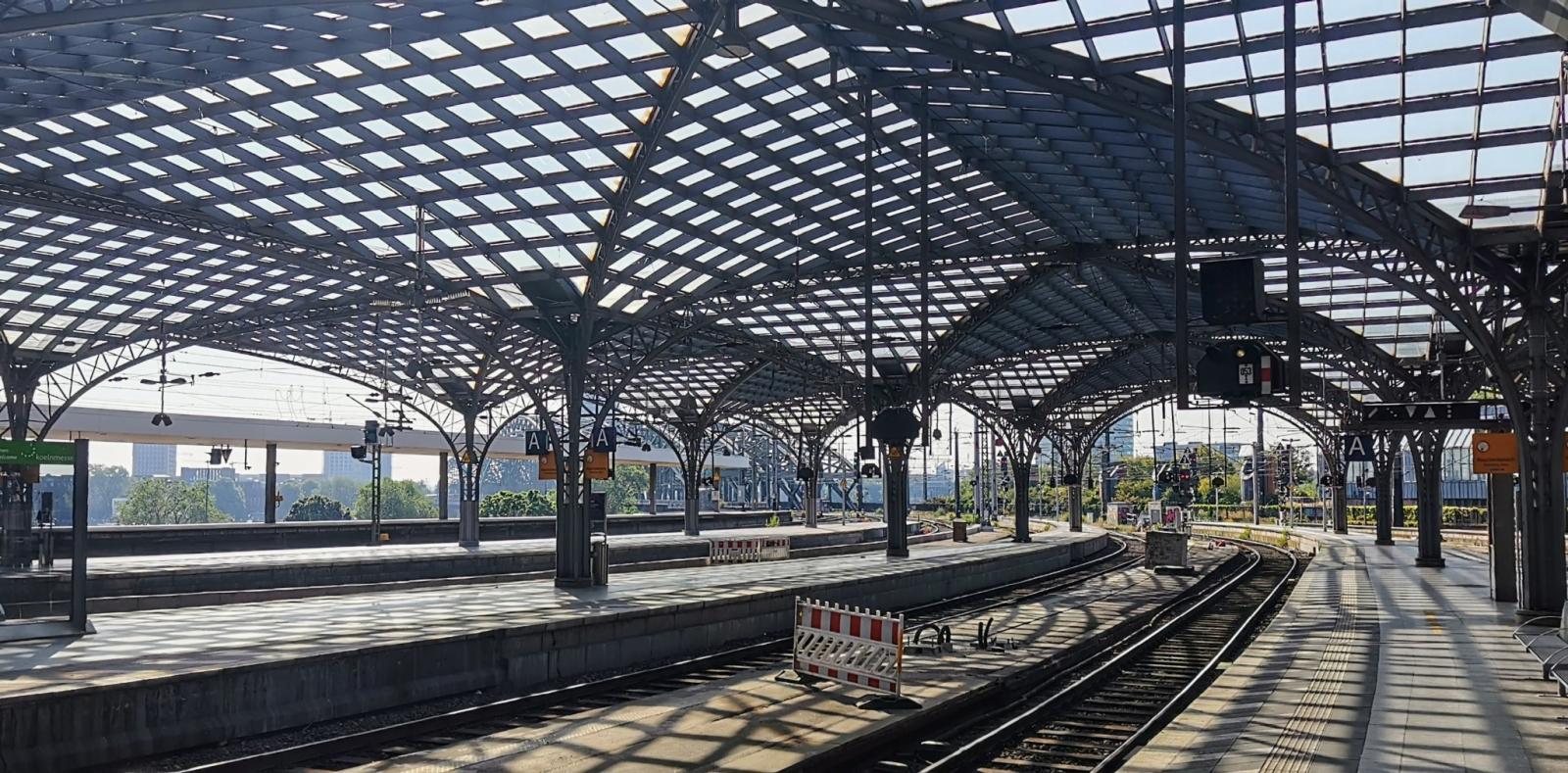 Erweiterung der Bahnsteighalle Kölner Hauptbahnhof