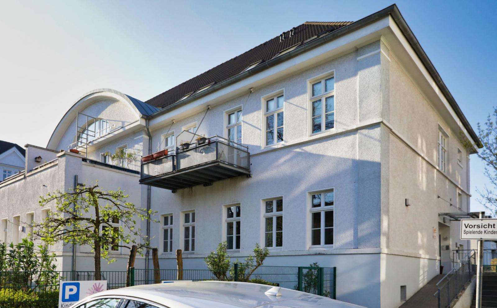 Saniertes Kasernengebäude Dreizehner Straße