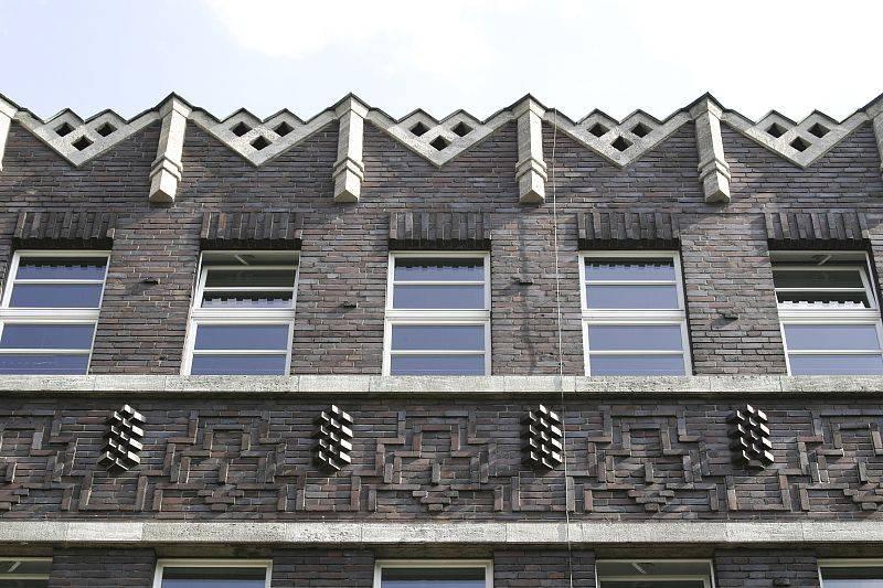 Detail oberer Fassadenabschluss