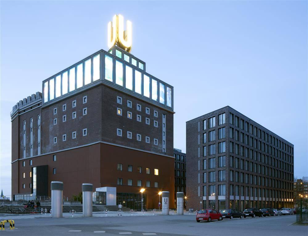 Dortmunder U in der Dämmerung