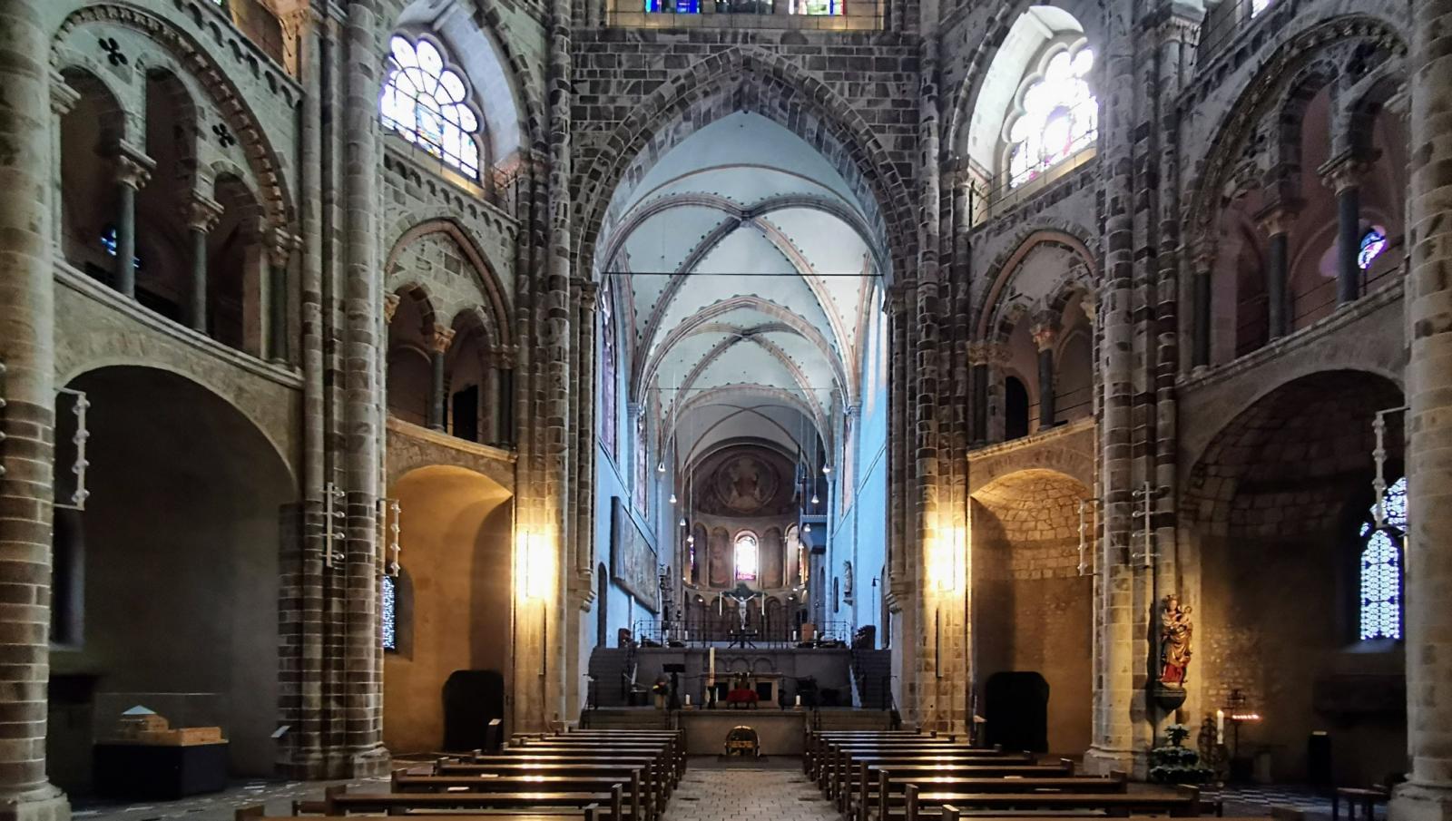 innenansicht mit Blick zum Chor nach Osten, St. Gereon