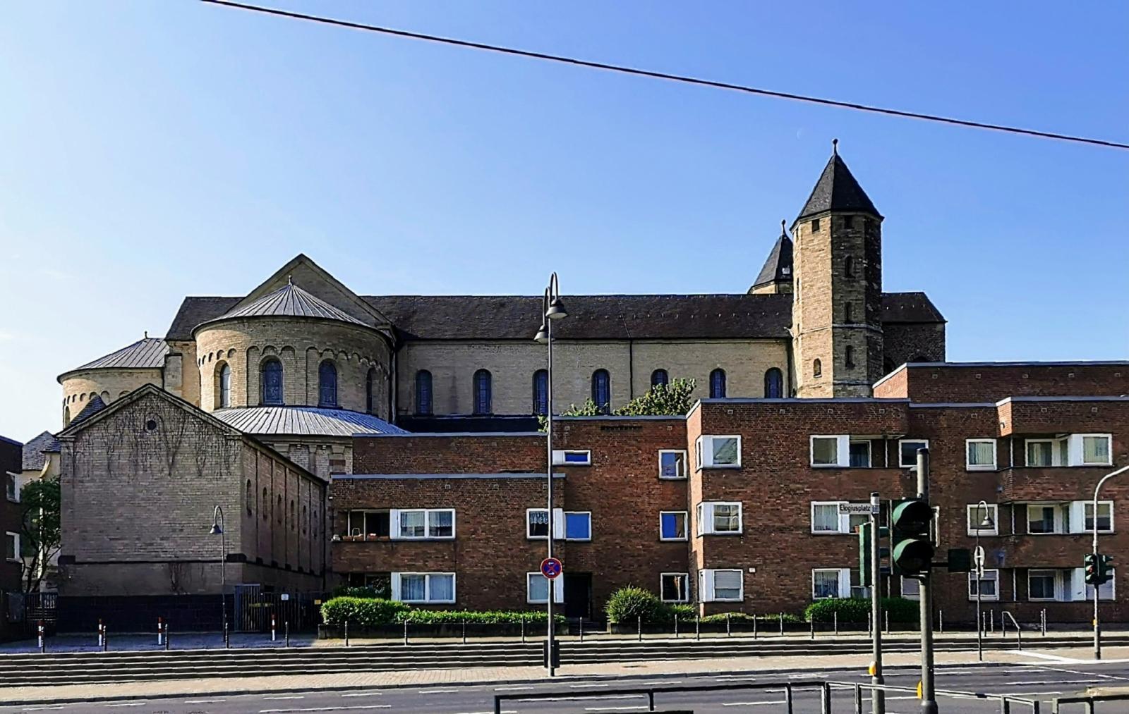 Nordansicht St. Maria im Kapitol von der Pipinstraße