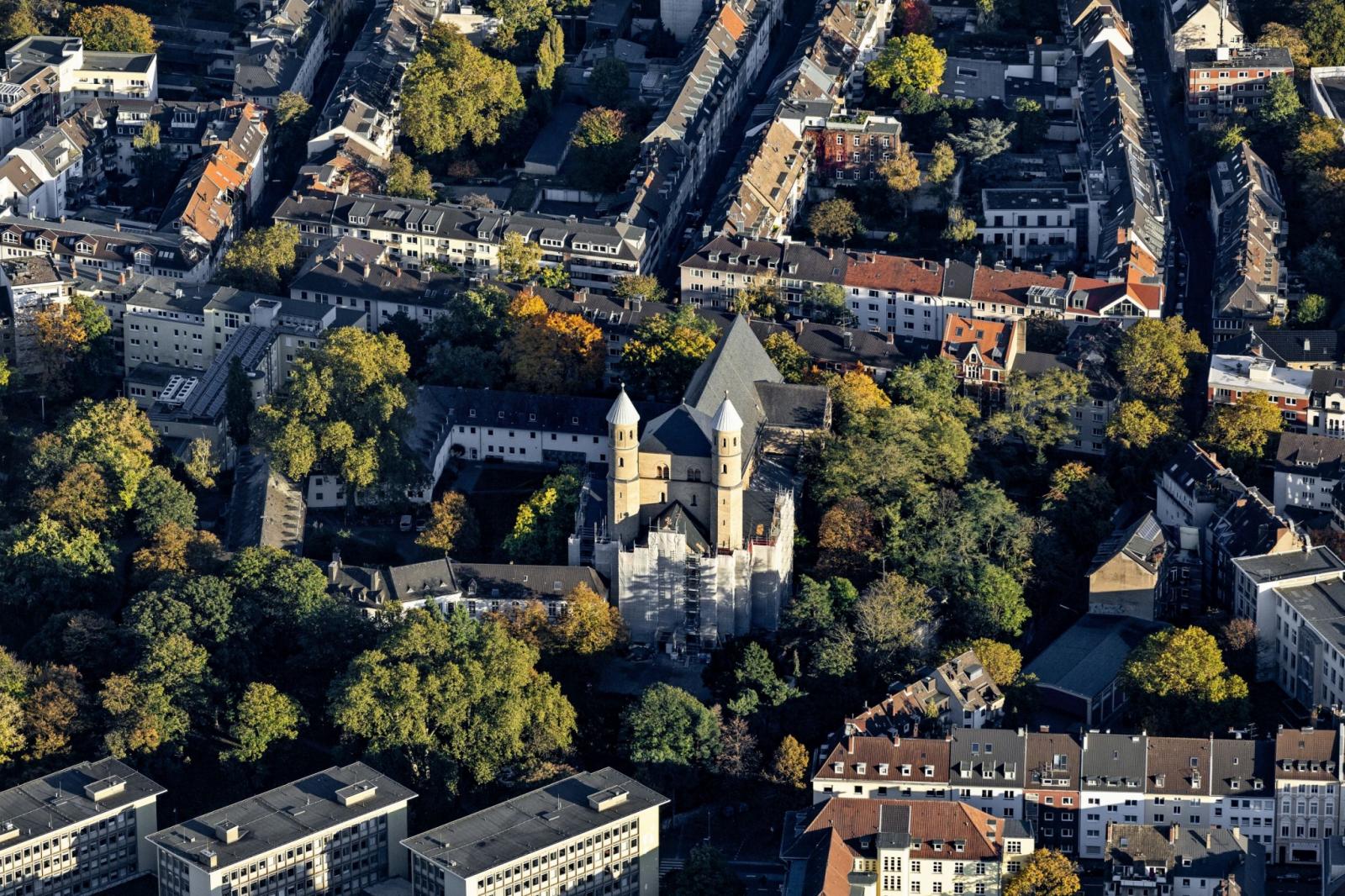 St. Pantaleon Köln, Luftbild