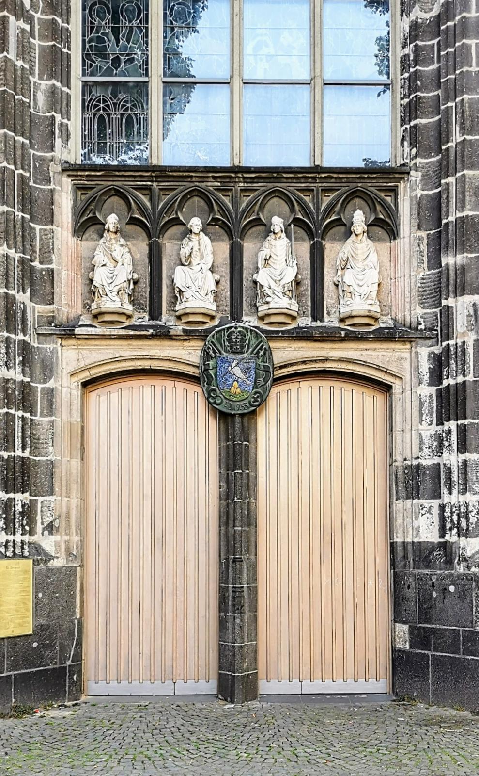 Portal im Turm von St. Severin