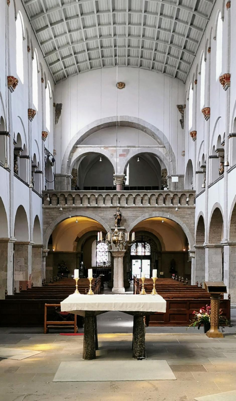 Innenansicht St. Ursula, Blick nach Westen