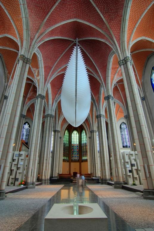 Innenansicht mit Blick zum Chor