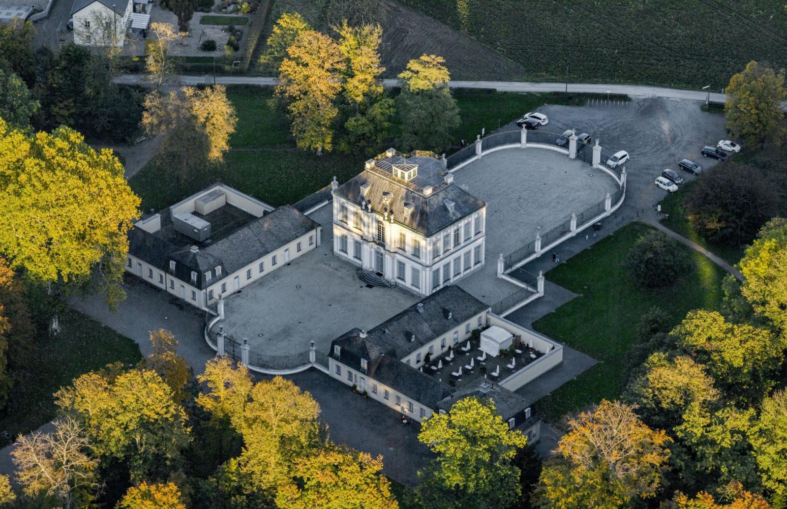 Luftbild Schloss Falkenlust
