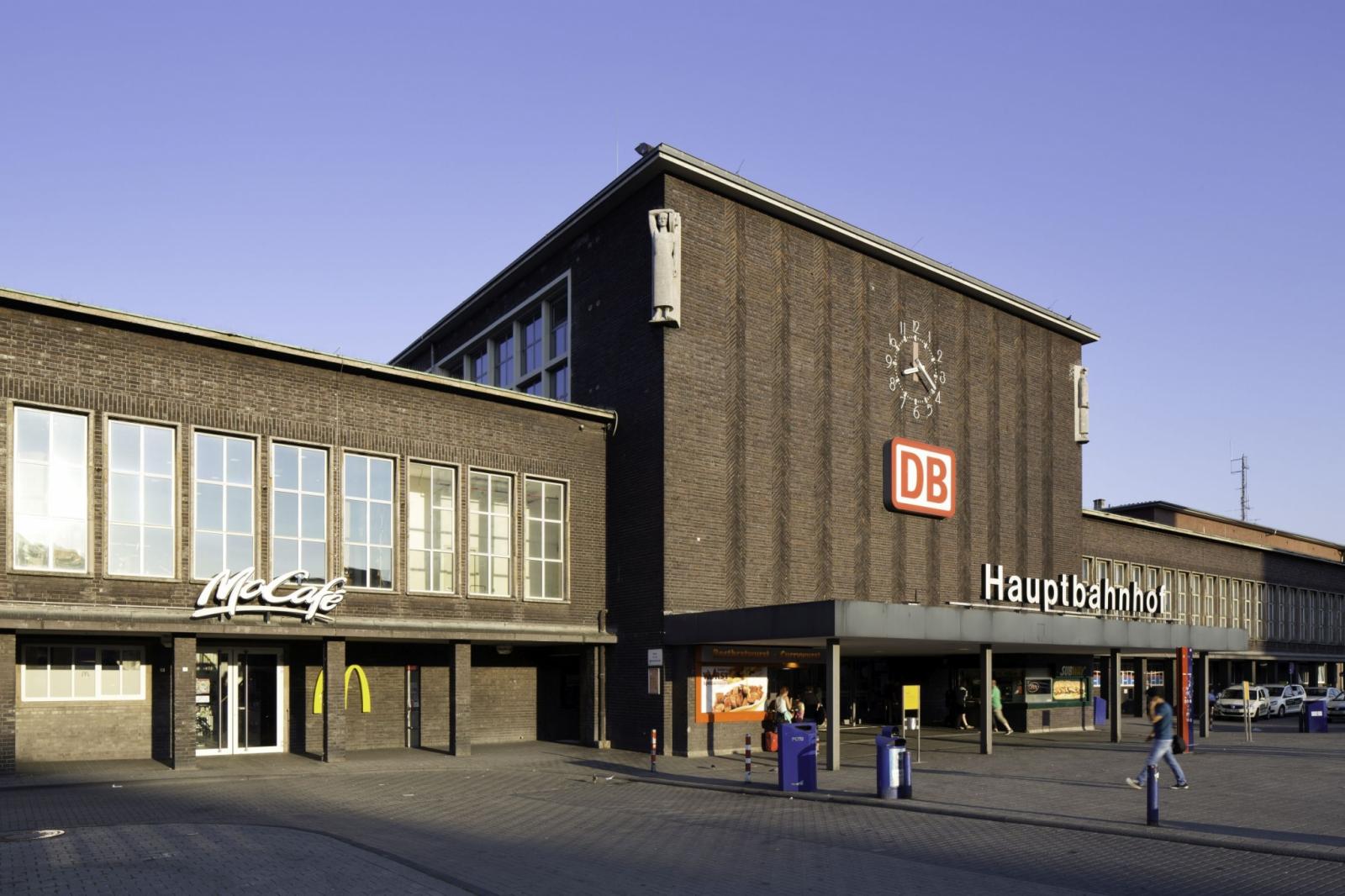 Hauptbahnhof Duisburg am Portsmouthplatz