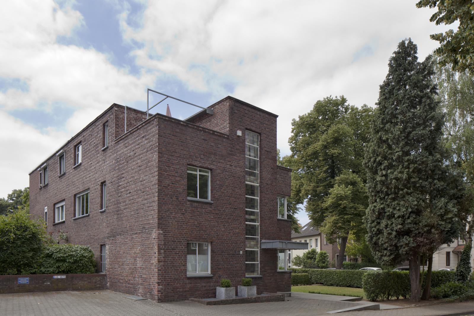 Seitenansicht Doppelhaus Jennen und Wiefels