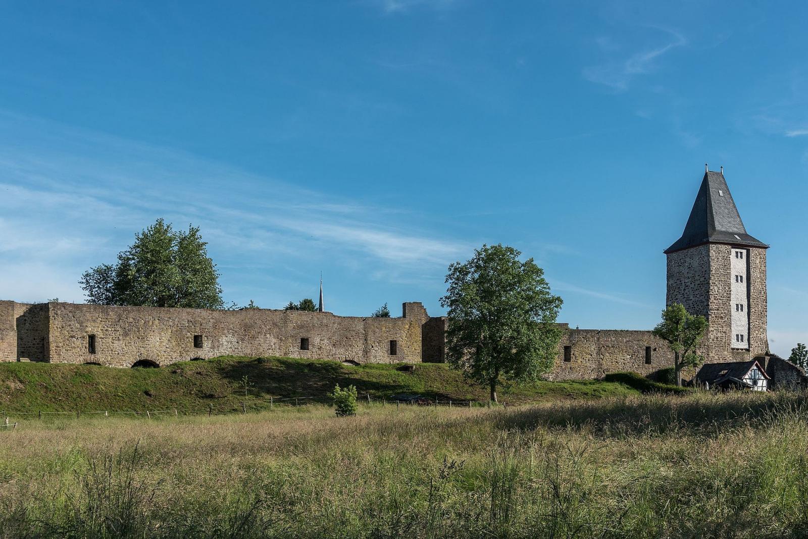 Stadtbefestigung, Nördlicher Turm und Stadtmauer