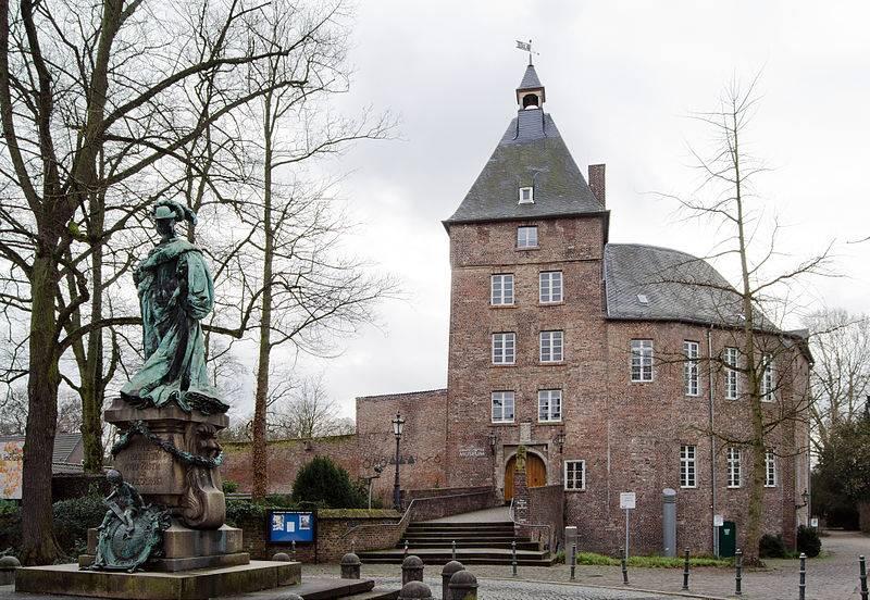 Schloss Moers