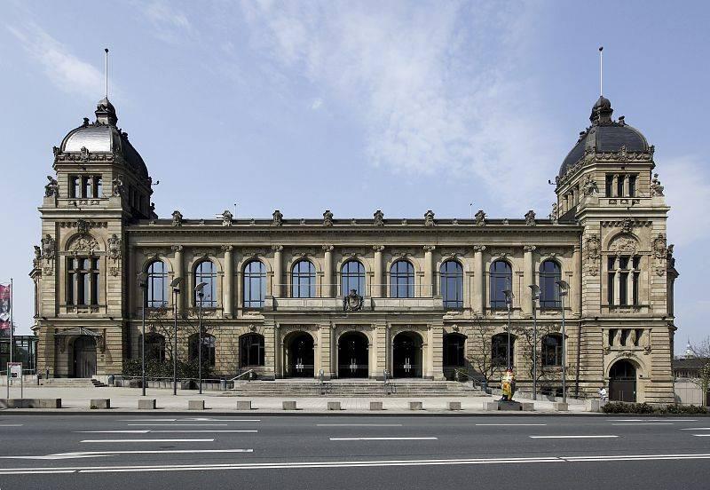 Südfassade Bahnhofstraße, Stadthalle Wuppertal