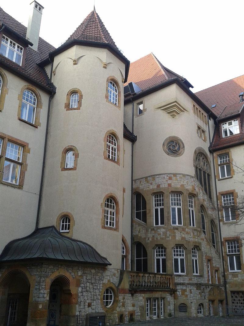 Westseite des Innenhofs
