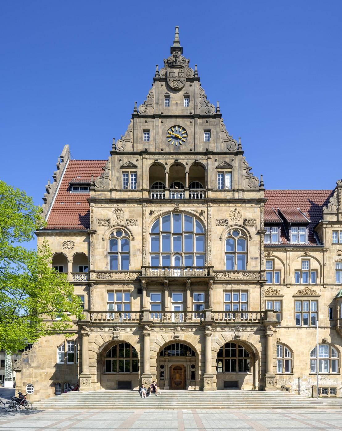 Frontgiebel Altes Rathaus in Bielefeld