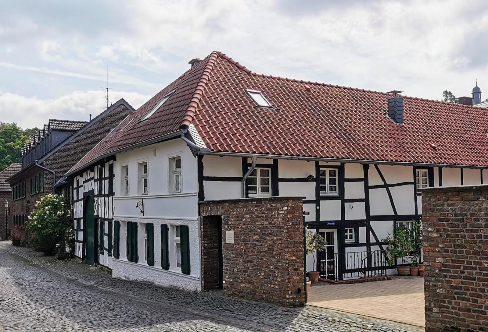 Ortskern Liedberg, An der Tränke
