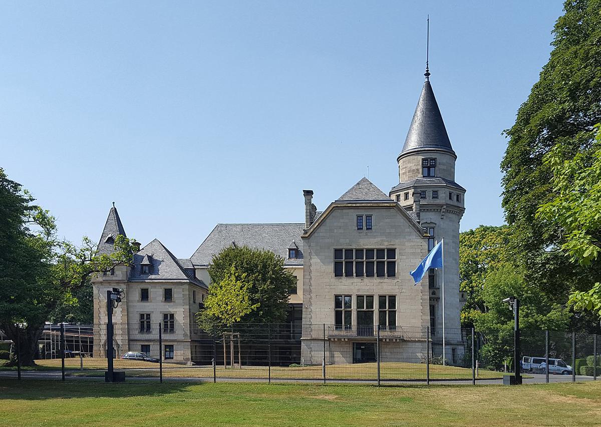 Haus Carstanjen, Südostansicht