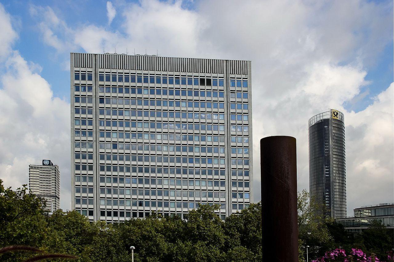 Blick auf das Tulpenfeld-Hochhaus