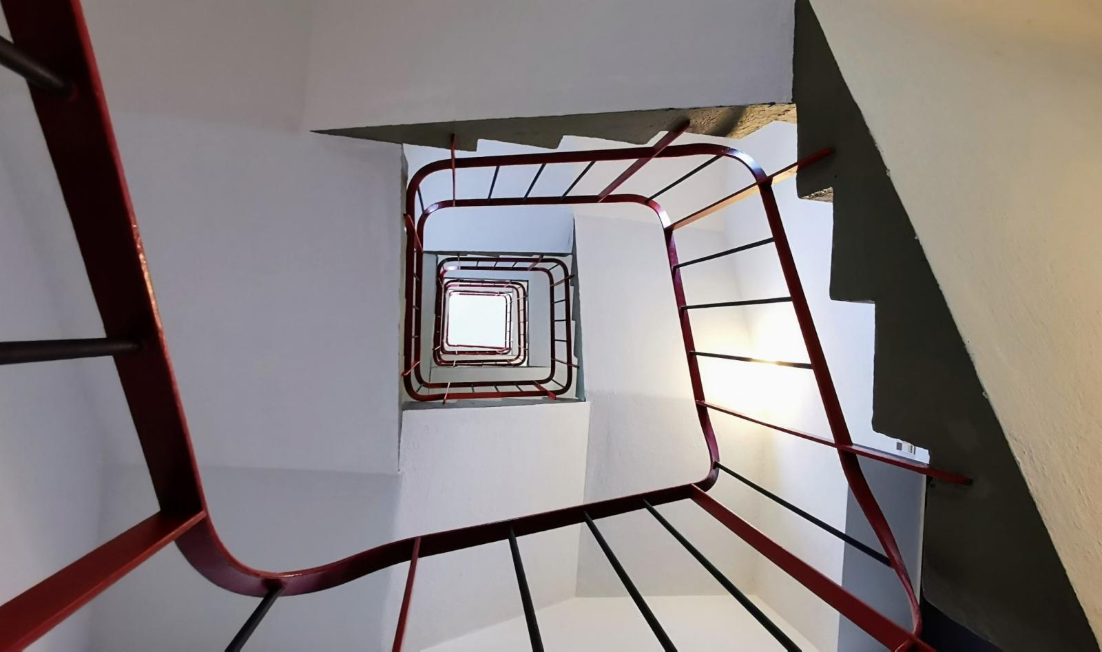 Treppenaufgang von unten