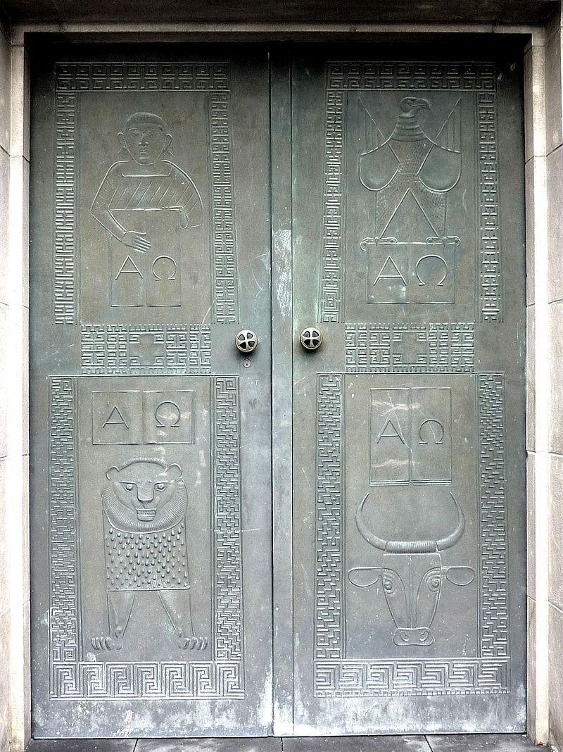 Bronzetür von Gerhard Marcks