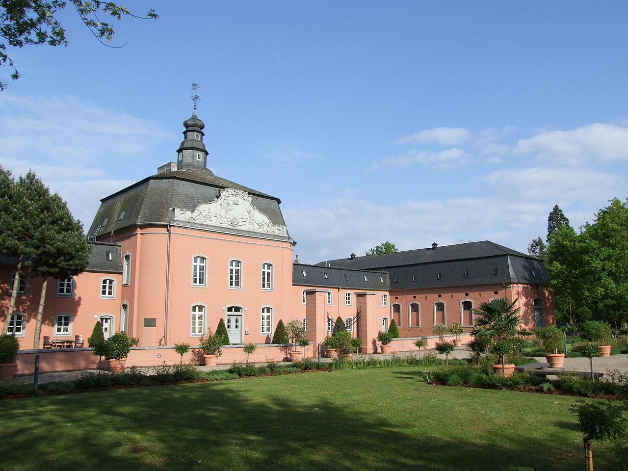 Schloss Wickrath in Mönchengladbach