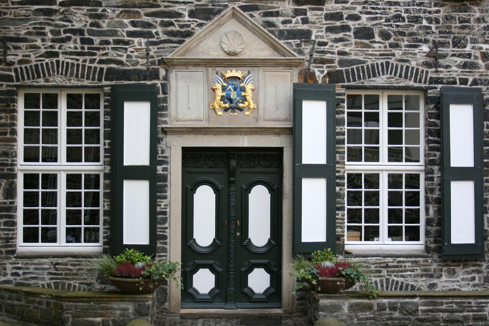 Portal im Osten