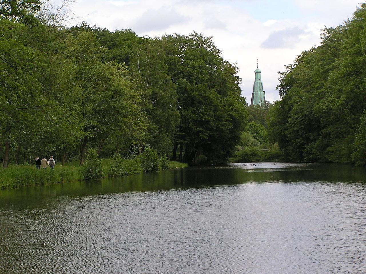 Langer Teich im Tiergarten Schloss Raesfeld