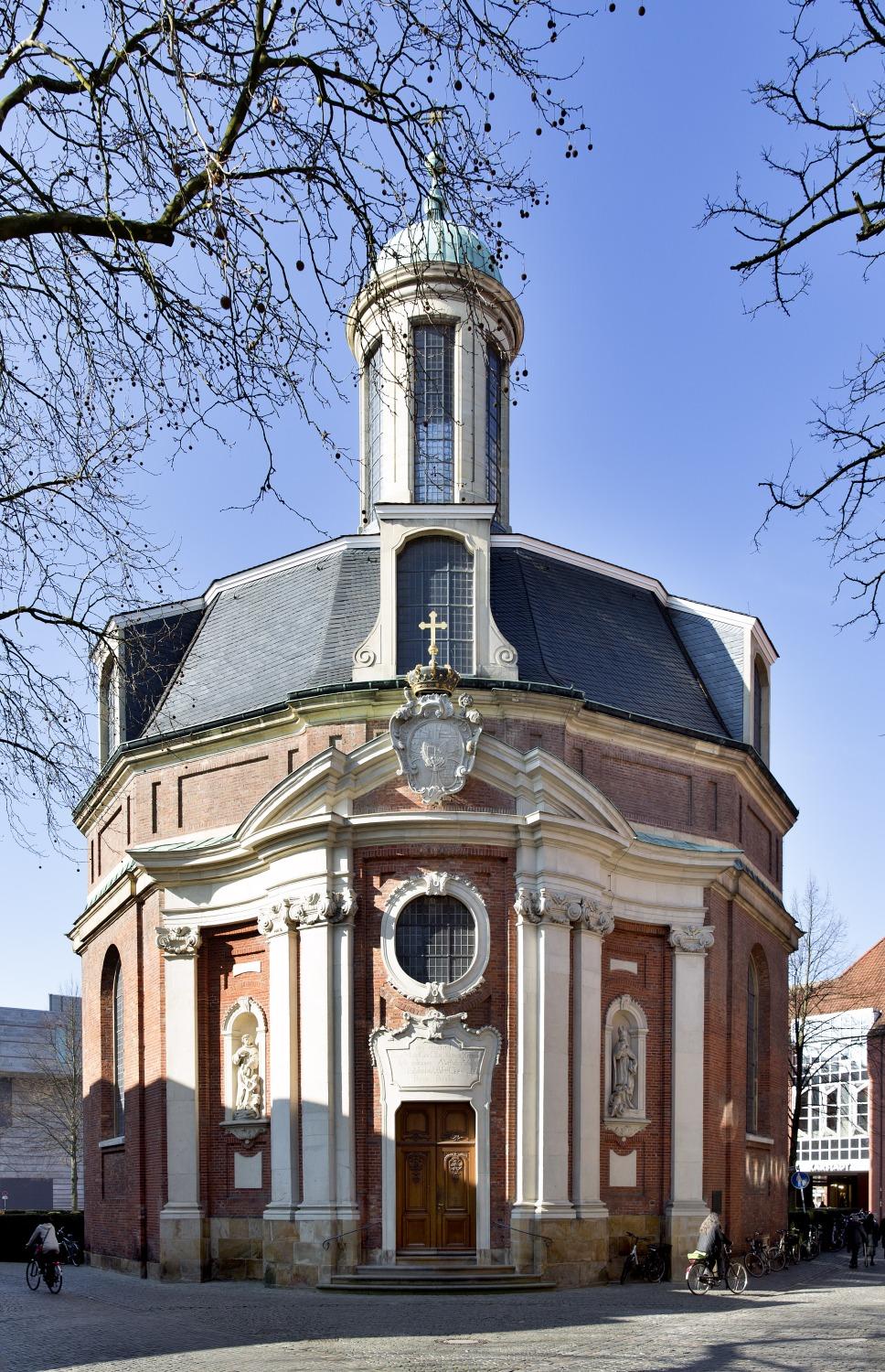Frontalansicht Clemenskirche Münster