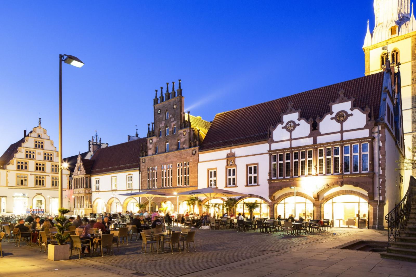 Rathaus Lemgo in der Dämmerung