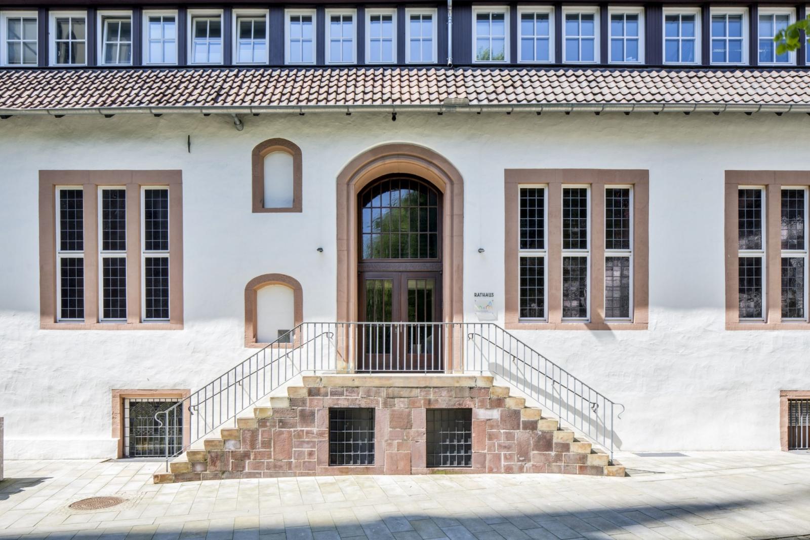 Rathaus Lemgo, Freitreppe