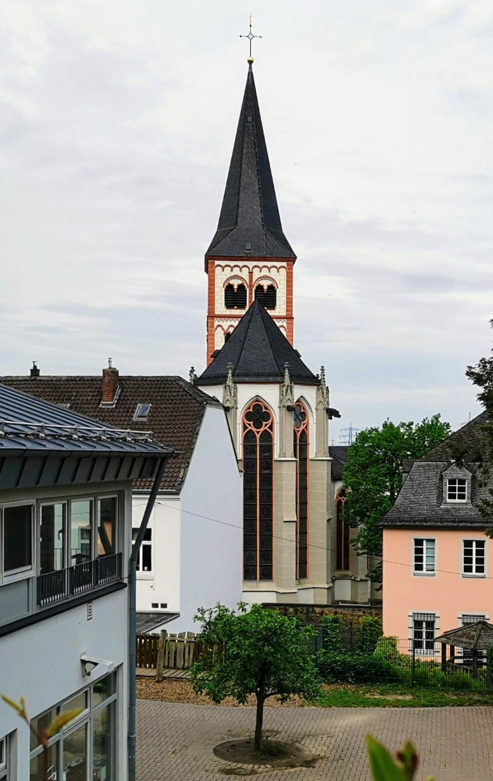 Ostansicht Sankt Servatius Siegburg